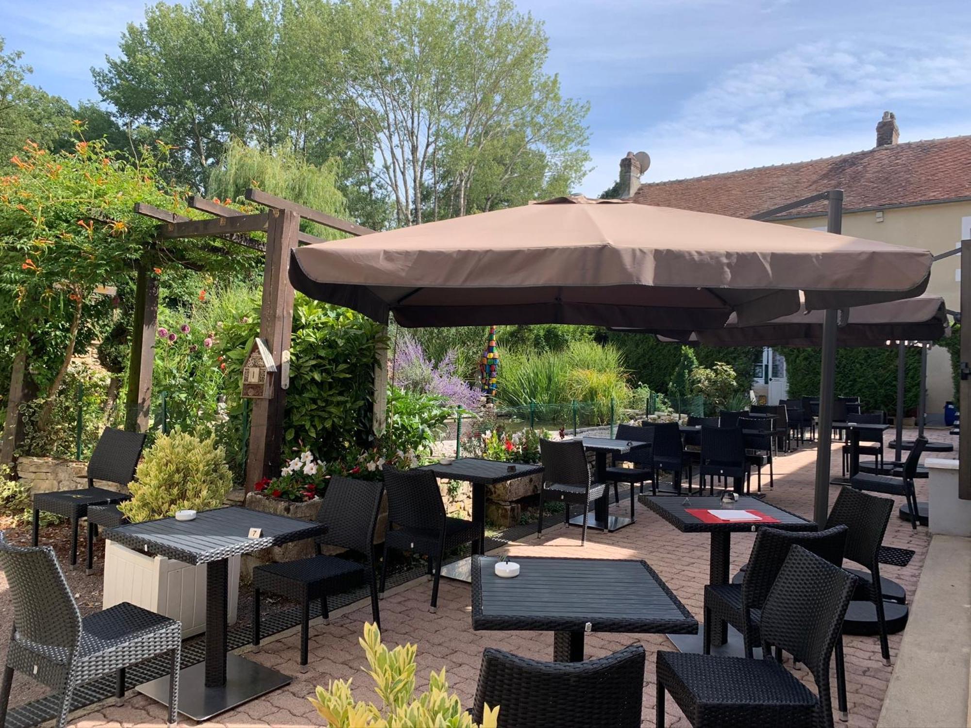 Logis Hotel Restaurant Le Moulin De La Coudre Venoy Экстерьер фото